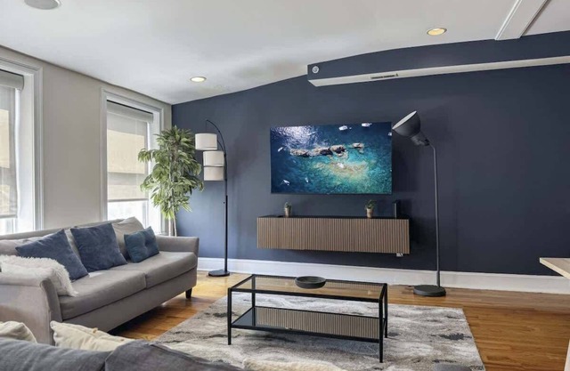 Cozy 1BD | Old City | 2Bed | Independence Hall