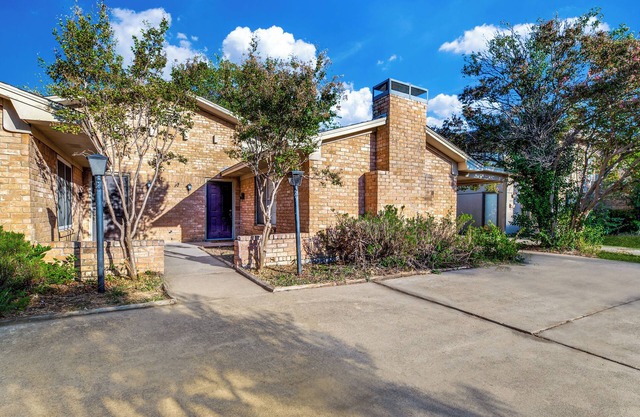 Cozy 2-Bed, 2 Bath Home