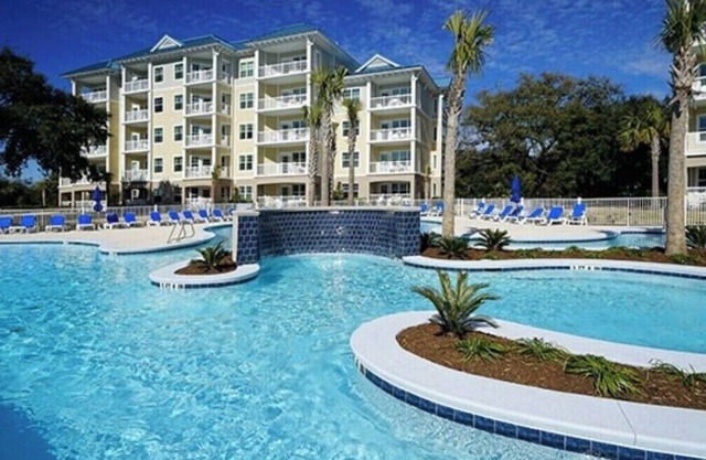 Cozy 2-bedroom condo with daily golf, fitness room, WiFi in Hilton Head Island.