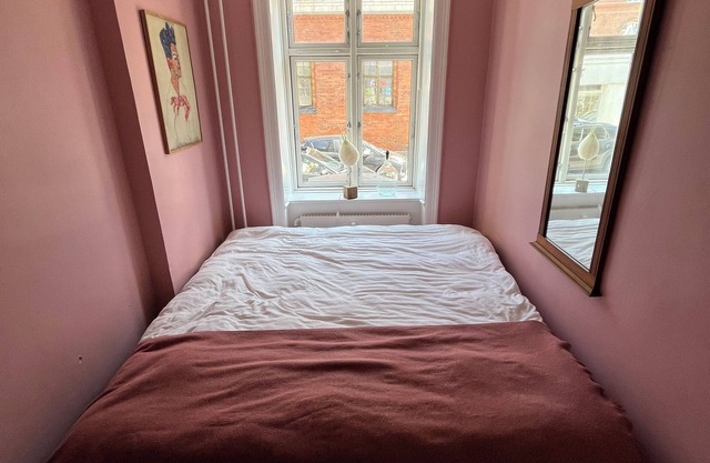 Cozy 2-bedroom apartment in Frederiksberg
