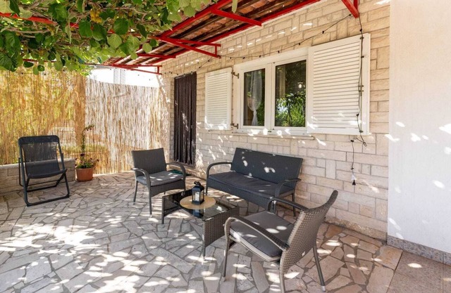 Cozy 2-bedroom apartment in enjoyable Peruški