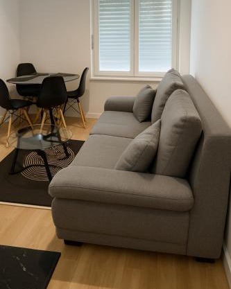 Cozy 2 bedroom apartment close to Paris