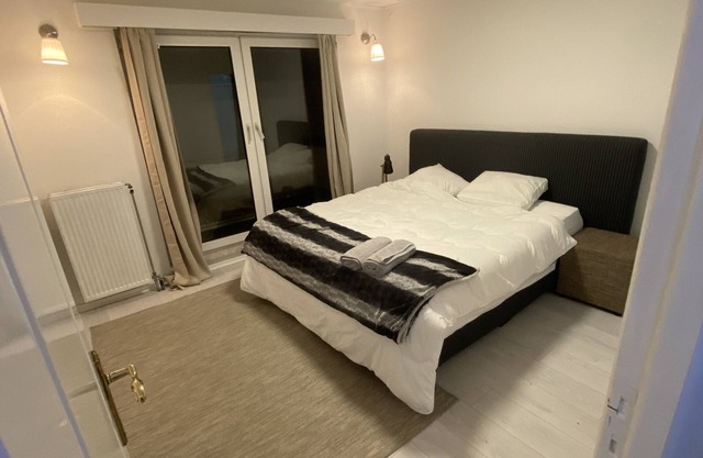 Cozy 2-bedroom apartment in brilliant Lier with WiFi, AC