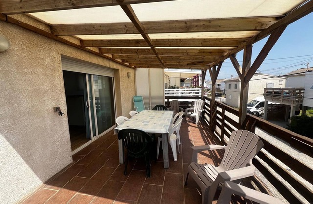 Acogedor chalet en Gruissan para 4 personas con terraza y cocina equipada