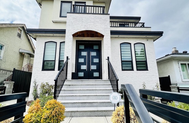 Cozy 2 Bedroom Guest Suite in Convenient location