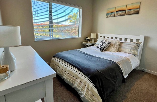 Cozy 2-bedroom home in Central Millwater with WiFi