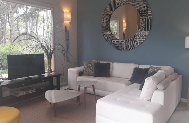 Cozy 2-bedroom house in charming Chihuahua with WiFi, AC