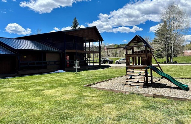 Cozy 2 Queens | Base of Pagosa Springs Mountains | Near Hot Springs & Trails