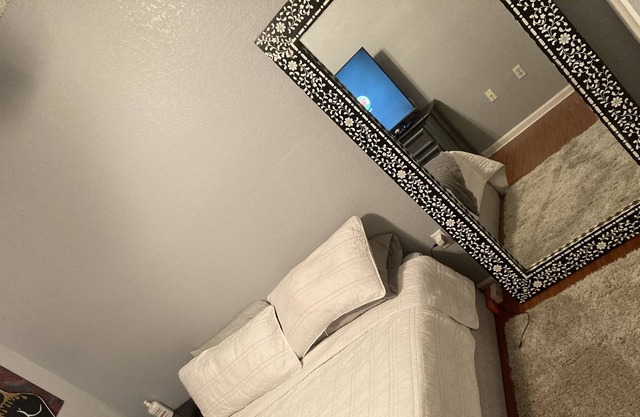 Cozy 2b/2b condo near theme parks!