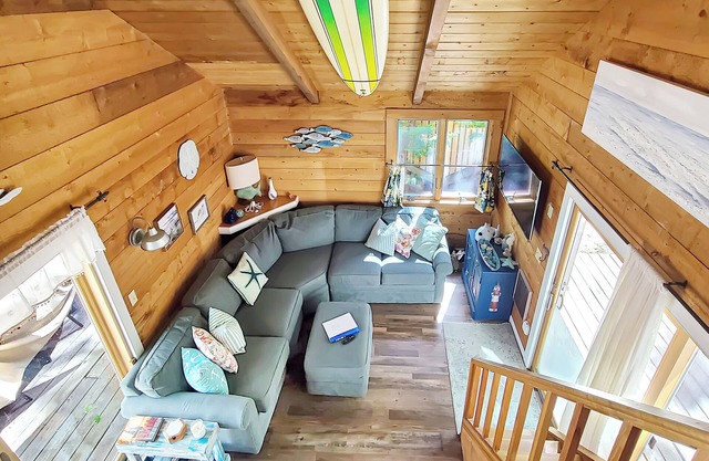 Cozy 2BD Deck 2 Condo--A/C, Private Deck w/Wooded View, Close to Everything