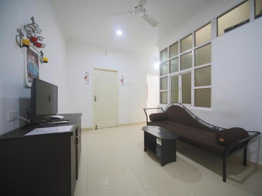 COZY 2BHK VILLA IN ROCK BEACH