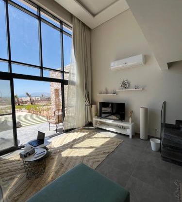 Cozy 2BR Seaview loft in Mesca Somabay
