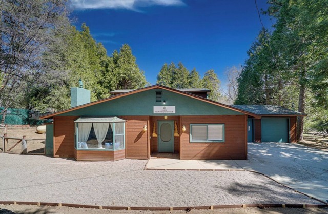 Cozy 3-bedroom cabin in Mount Laguna, Sunrise Highway, Visit Julian, San Diego,