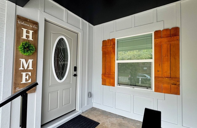 Cozy 3-bedroom house in Greenville Great location!!Close to everything !!NEW!!