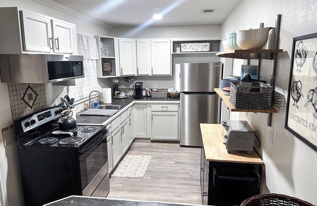 Cozy 3-Bedroom Retreat in San Marcos