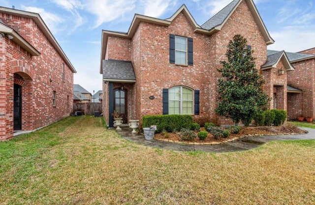 Cozy 3 Bedroom Townhouse