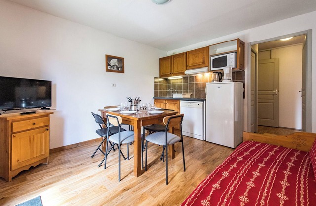 Cozy 35m2 Apartment in Albiez-Montrond