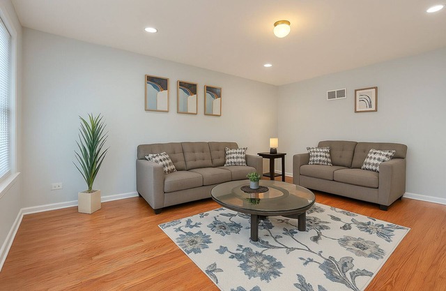 Cozy 3BR with Parking Easy Access Lake Shore Dr