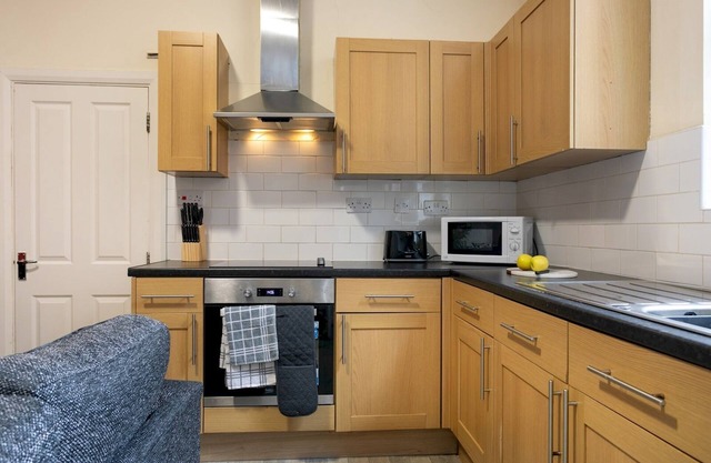 Cozy 4-Bed Home Near Nottingham's Best Attractions | Pass the Keys