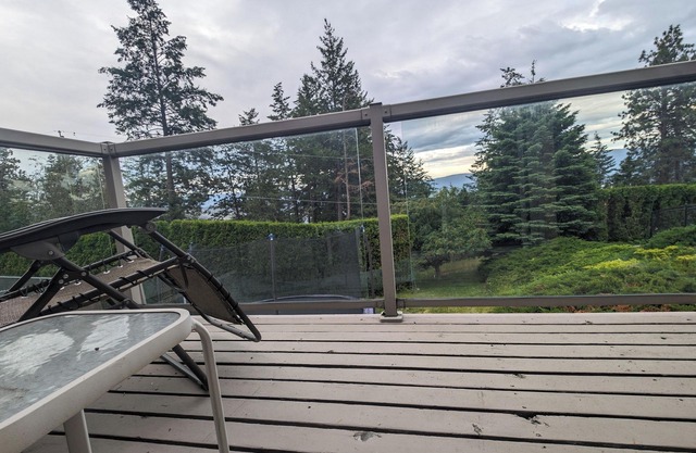 Cozy 4-bedroom house with WiFi, AC in enjoyable West Kelowna
