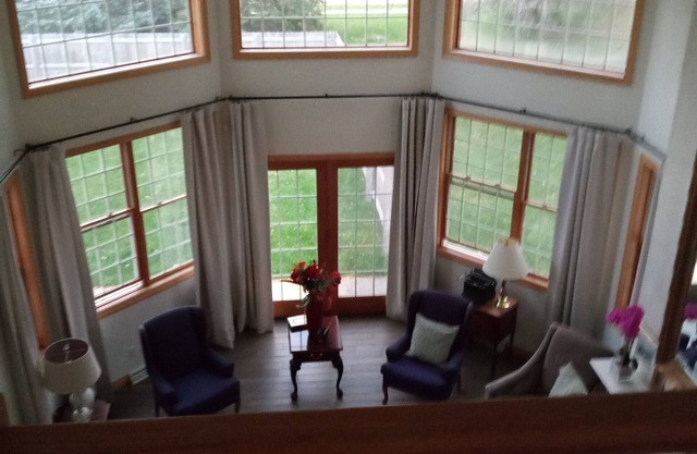 Cozy 4 bedroom Luxury Villa retreat in Appleton.