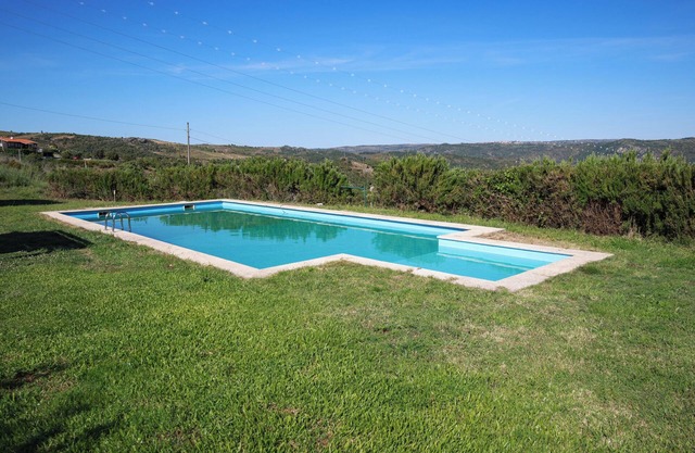 Villa de 3 Dormitorios con Vista al Río Duero – Piscina y Canoas Incluidas
