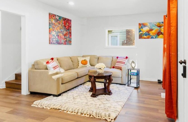 Cozy 4BR Near UW - 15 mins walk