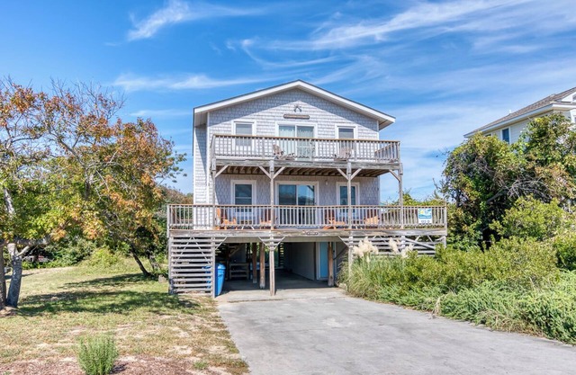 Cozy 4BR oceanside Duck cottage just 300' to the beach!