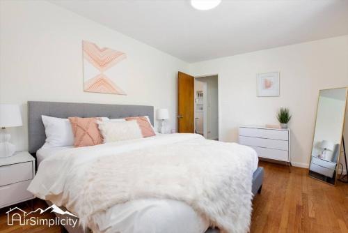 Cozy 4br Retreat W Arcade & Outdoor Space