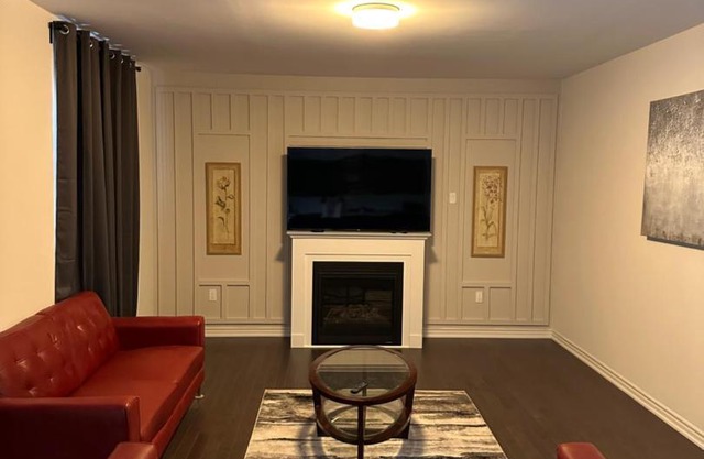 Cozy 5 bedrooms & 5 bathrooms House