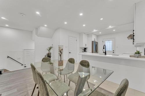 Cozy 6BR Home TiCats Hospitals Beach First Ontario