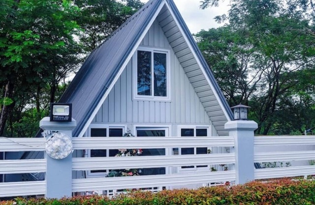 Cozy A-Cabin Escape: Your Tranquil Getaway Awaits
