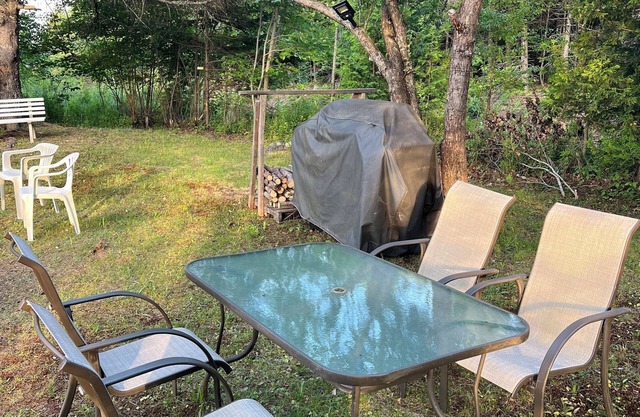 Cozy Aframe-1 bedroom, full bathroom, kitchenette cabin with WiFi in Saint John