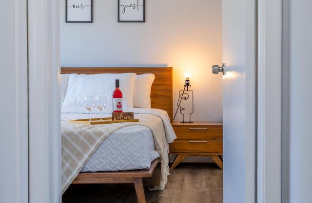 Cozy AirportHouse 5 min del aeropuerto WiFi parking privado