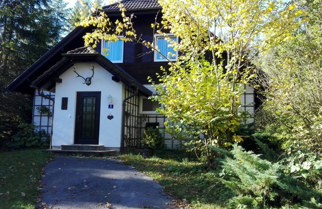 Cozy and centrally located vacation home 500 meters from the cable car/ski slope