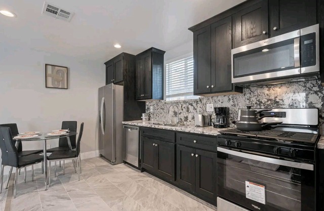 Cozy and charming newly built house in Los Angeles with all essential amenities