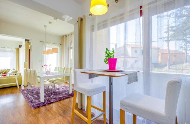Cozy and Modern Apartments