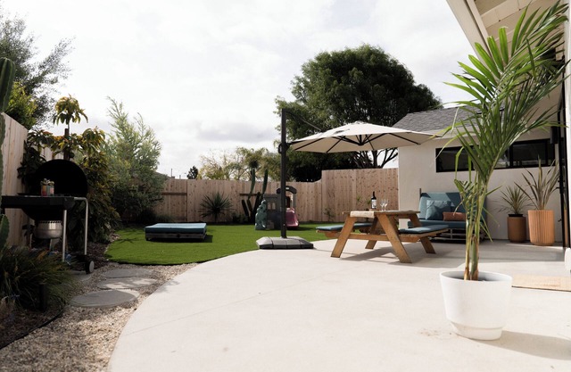 Cozy and open oasis - 12 mins to the beach