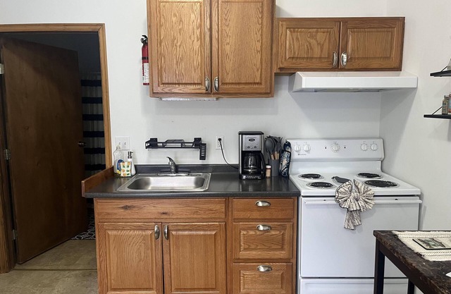 Cozy and private home away from home! Ask about the car rental option!