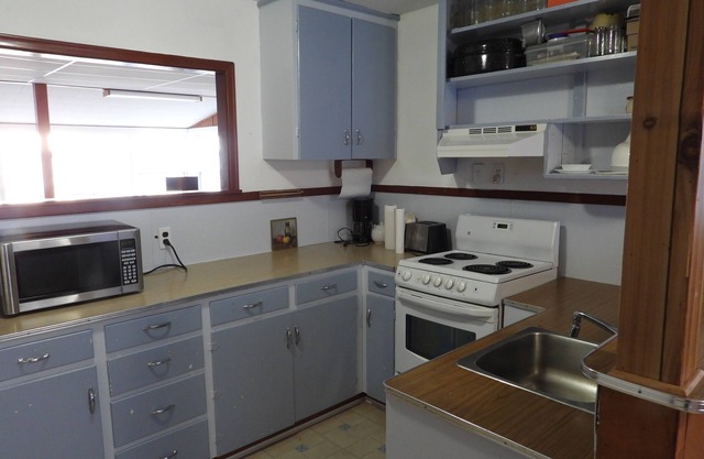 Cozy and Quiet Cottage on Mira River. Close to Sydney and Fortress of Louisburg