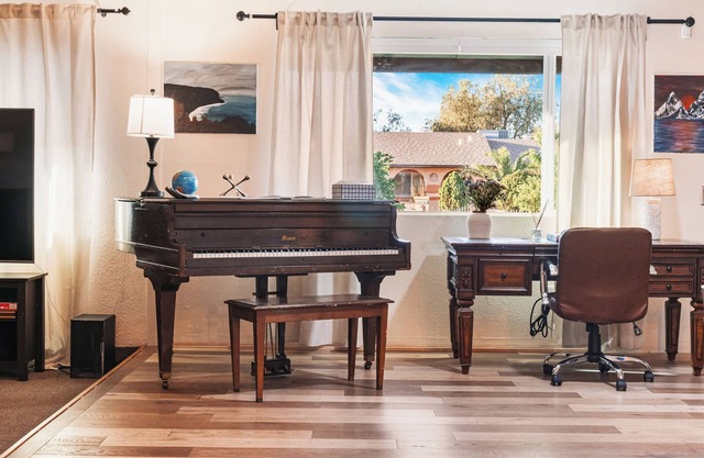cozy and relaxing atmosphere , located in North Phoenix