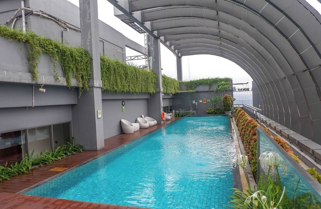 Cozy And Simply Look 1Br Lavenue Pancoran Apartment