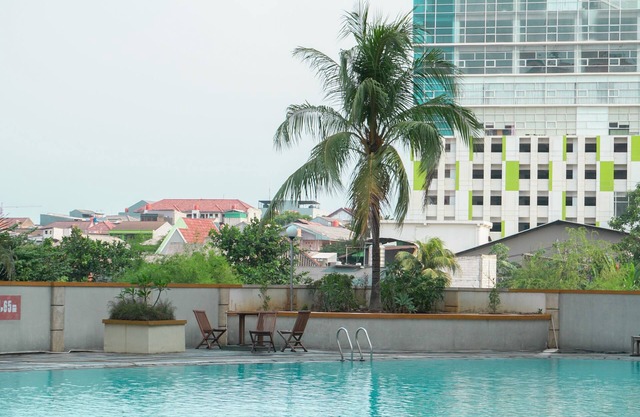 Cozy and Simply Studio Apartment Margonda Residence 2