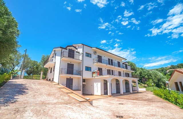 Alojamiento de 1 habitaciones en Policastro Bussentino