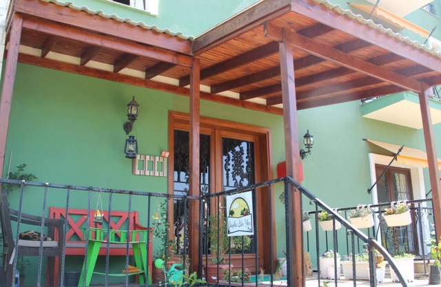 Cozy Apart Surrounded by Nature in Selcuk