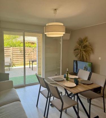 Cozy apartment avec piscine