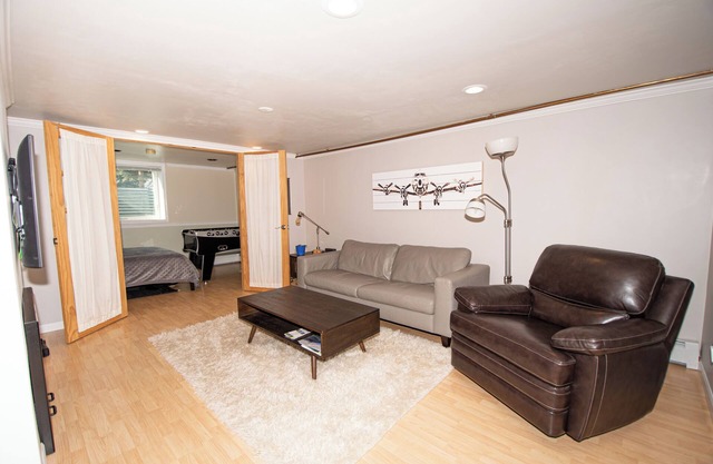 Cozy apartment - close to Airport & Kincaid Park