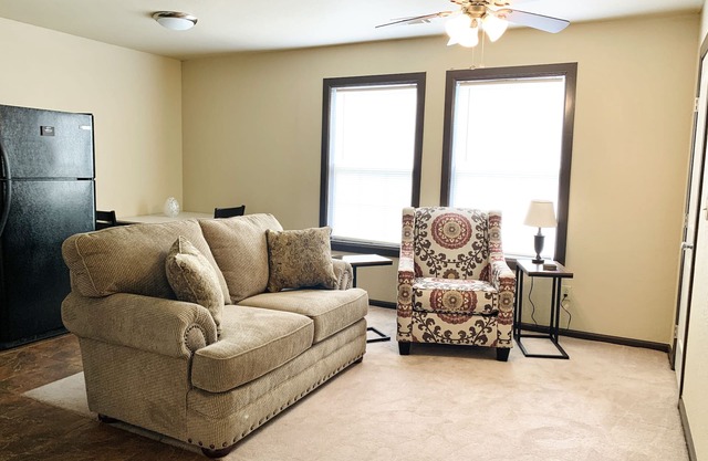 Cozy Apartment Close to Oologah Lake!