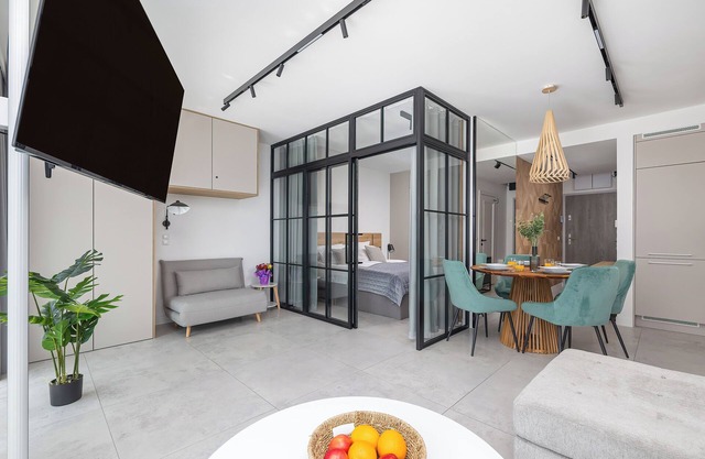 Cozy Apartment for 5 by Renters