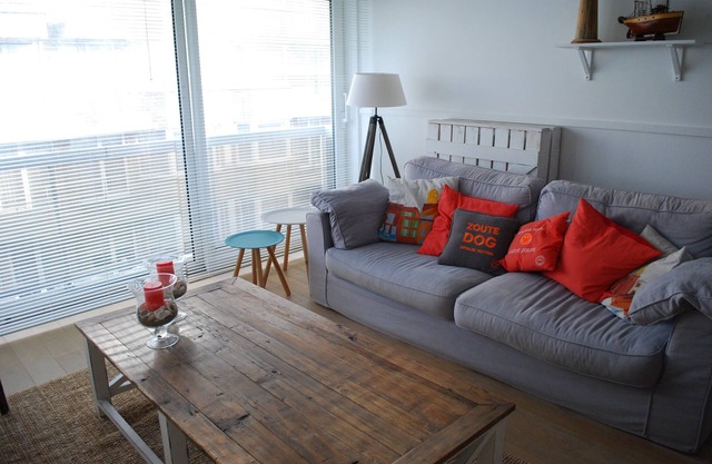Cozy apartment in Knokke Zoute, near the beach!!! Discount 18-31/8 !!!!!